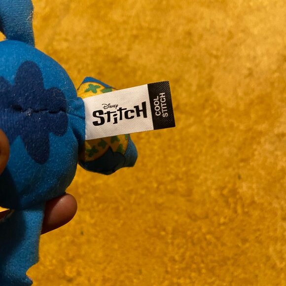 Mini Stitch Plush - Picture 5 of 10